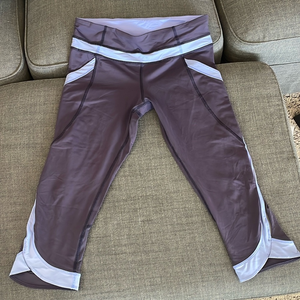 Lululemon crops size 8 great condition